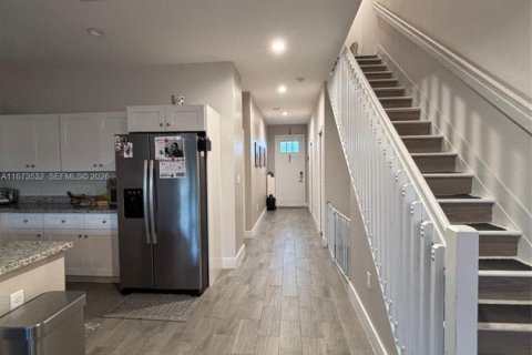 Townhouse in Homestead, Florida 3 bedrooms, 156.63 sq.m. № 1980351 - photo 4