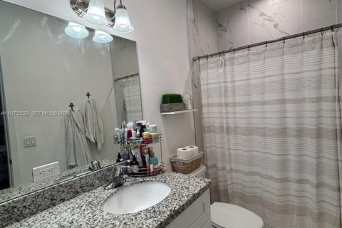 Townhouse in Homestead, Florida 3 bedrooms, 156.63 sq.m. № 1980351 - photo 14