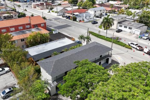 Commercial property in Miami, Florida 305.65 sq.m. № 2088071 - photo 7