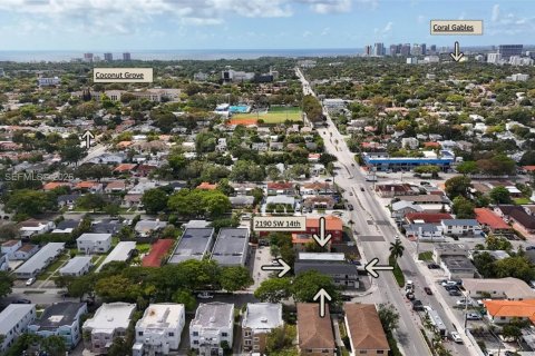 Commercial property in Miami, Florida 305.65 sq.m. № 2088071 - photo 3