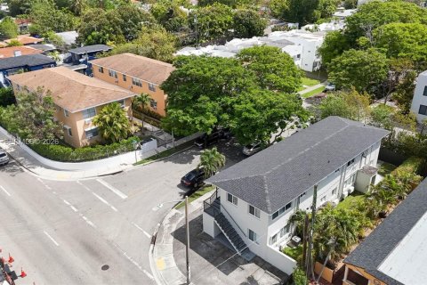 Commercial property in Miami, Florida 305.65 sq.m. № 2088071 - photo 6