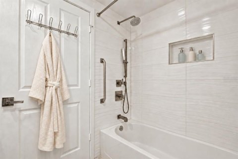 Copropriété à vendre à Saint Petersburg, Floride: 2 chambres, 170.29 m2 № 2409833 - photo 28