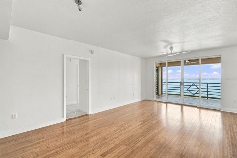 Copropriété à vendre à Saint Petersburg, Floride: 2 chambres, 170.29 m2 № 2409833 - photo 6