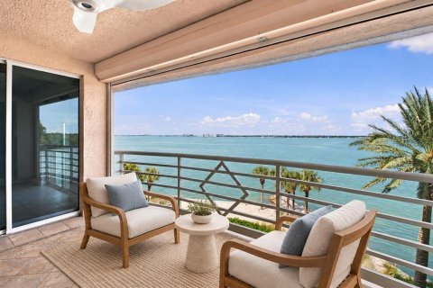 Copropriété à vendre à Saint Petersburg, Floride: 2 chambres, 170.29 m2 № 2409833 - photo 12