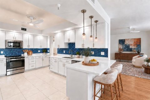 Copropriété à vendre à Saint Petersburg, Floride: 2 chambres, 170.29 m2 № 2409833 - photo 8