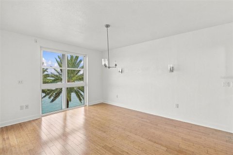 Copropriété à vendre à Saint Petersburg, Floride: 2 chambres, 170.29 m2 № 2409833 - photo 19
