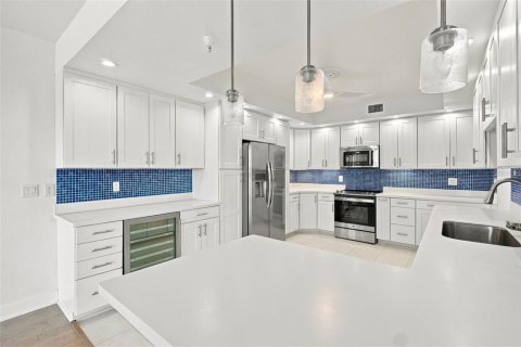Copropriété à vendre à Saint Petersburg, Floride: 2 chambres, 170.29 m2 № 2409833 - photo 11