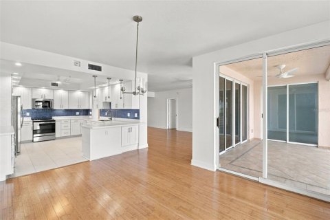 Copropriété à vendre à Saint Petersburg, Floride: 2 chambres, 170.29 m2 № 2409833 - photo 17