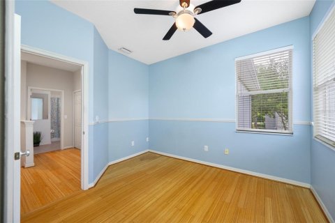 Condo in Tampa, Florida, 3 bedrooms  № 2221244 - photo 24