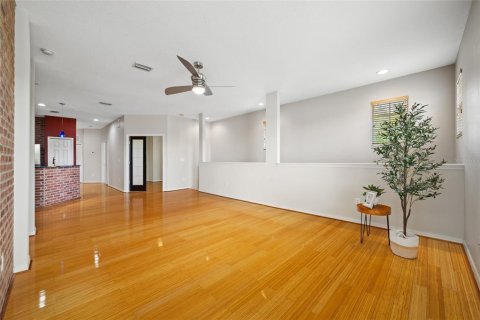 Condo in Tampa, Florida, 3 bedrooms  № 2221244 - photo 7