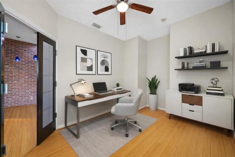Condo in Tampa, Florida, 3 bedrooms  № 2221244 - photo 17
