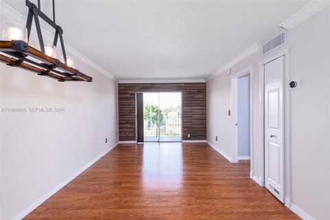 Condo à Miami, Floride, 1 chambre  № 2026183