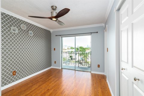 Copropriété à louer à Miami, Floride: 1 chambre, 49.05 m2 № 2026183 - photo 6