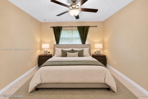 Villa ou maison à vendre à North Lauderdale, Floride: 4 chambres, 174.38 m2 № 2411973 - photo 12