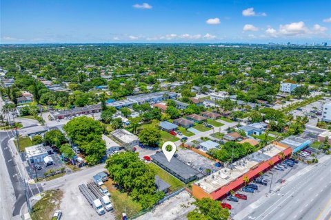 Commercial property in Fort Lauderdale, Florida 558.53 sq.m. № 1986739 - photo 10