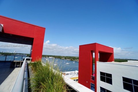 Condo in Hollywood, Florida, 1 bedroom  № 1959329 - photo 9