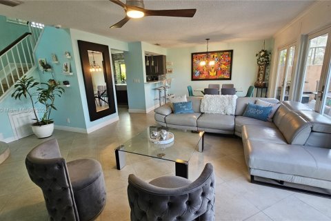 Casa en venta en Deerfield Beach, Florida, 3 dormitorios, 184.32 m2 № 1701083 - foto 12