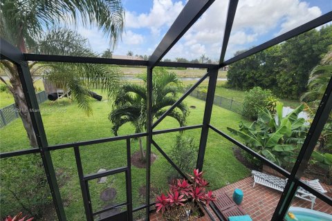 Casa en venta en Deerfield Beach, Florida, 3 dormitorios, 184.32 m2 № 1701083 - foto 5