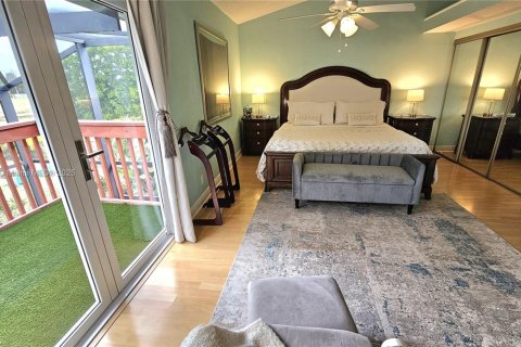 Casa en venta en Deerfield Beach, Florida, 3 dormitorios, 184.32 m2 № 1701083 - foto 21