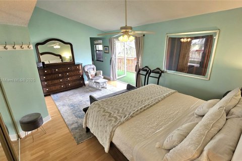 Casa en venta en Deerfield Beach, Florida, 3 dormitorios, 184.32 m2 № 1701083 - foto 20