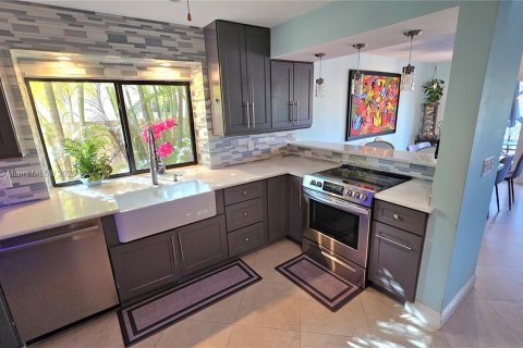 Casa en venta en Deerfield Beach, Florida, 3 dormitorios, 184.32 m2 № 1701083 - foto 8