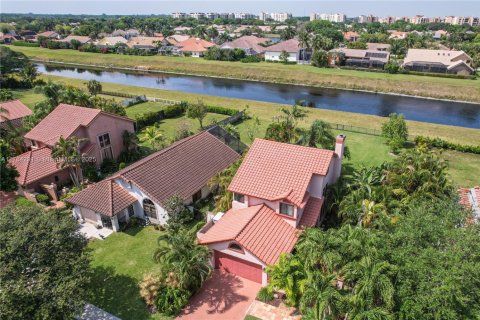 Casa en venta en Deerfield Beach, Florida, 3 dormitorios, 184.32 m2 № 1701083 - foto 2