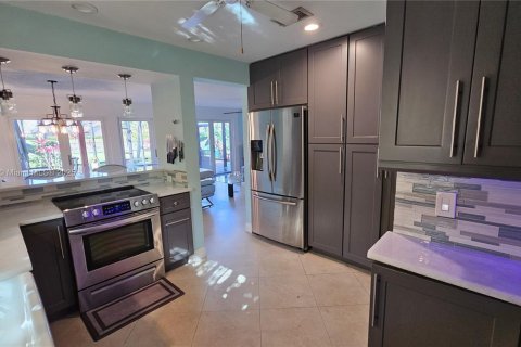 Casa en venta en Deerfield Beach, Florida, 3 dormitorios, 184.32 m2 № 1701083 - foto 9