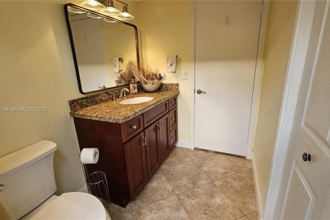 Casa en venta en Deerfield Beach, Florida, 3 dormitorios, 184.32 m2 № 1701083 - foto 28