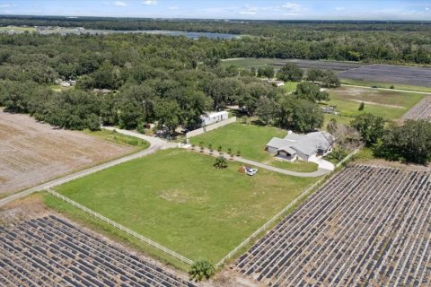 Villa ou maison à vendre à Plant City, Floride: 4 chambres, 321.72 m2 № 2358332 - photo 4