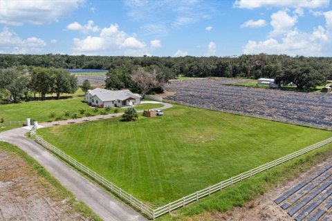 Villa ou maison à vendre à Plant City, Floride: 4 chambres, 321.72 m2 № 2358332 - photo 3