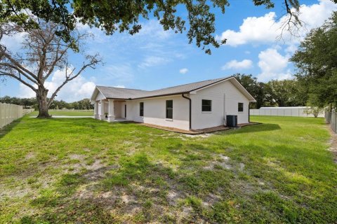 Villa ou maison à vendre à Plant City, Floride: 4 chambres, 321.72 m2 № 2358332 - photo 16