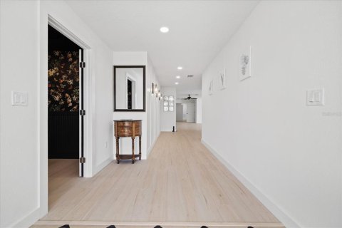 Villa ou maison à vendre à Plant City, Floride: 4 chambres, 321.72 m2 № 2358332 - photo 20