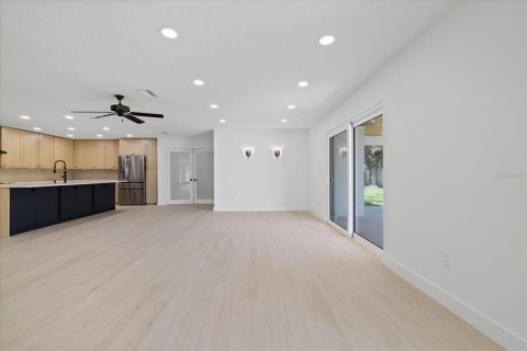 Villa ou maison à vendre à Plant City, Floride: 4 chambres, 321.72 m2 № 2358332 - photo 29