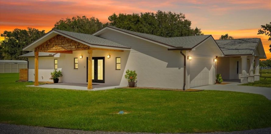 Villa ou maison à Plant City, Floride 4 chambres, 321.72 m2 № 2358332