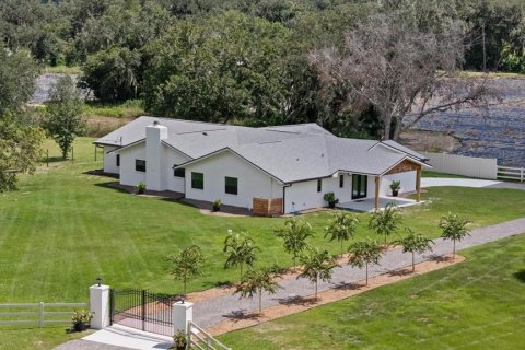 Villa ou maison à vendre à Plant City, Floride: 4 chambres, 321.72 m2 № 2358332 - photo 2