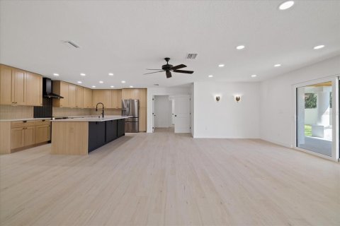 Villa ou maison à vendre à Plant City, Floride: 4 chambres, 321.72 m2 № 2358332 - photo 24