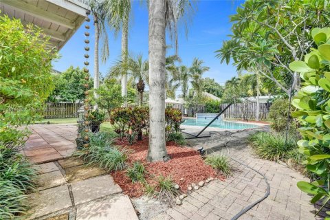 House in Plantation, Florida 3 bedrooms, 148.83 sq.m. № 1874984 - photo 6