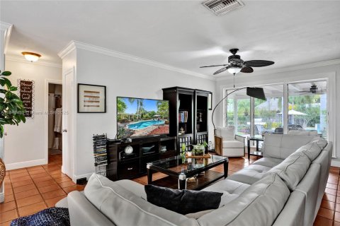 House in Plantation, Florida 3 bedrooms, 148.83 sq.m. № 1874984 - photo 18