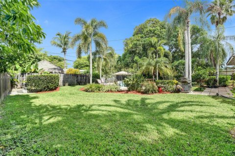 House in Plantation, Florida 3 bedrooms, 148.83 sq.m. № 1874984 - photo 11