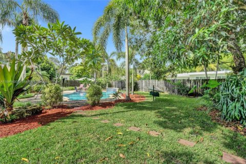 House in Plantation, Florida 3 bedrooms, 148.83 sq.m. № 1874984 - photo 12
