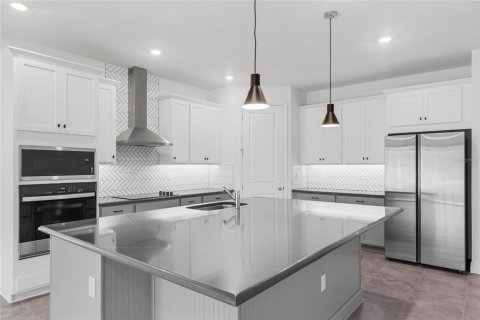 Villa ou maison à louer à Clermont, Floride: 4 chambres, 254.09 m2 № 2338897 - photo 5