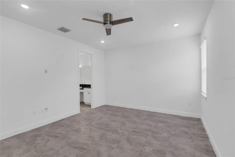 Villa ou maison à louer à Clermont, Floride: 4 chambres, 254.09 m2 № 2338897 - photo 12