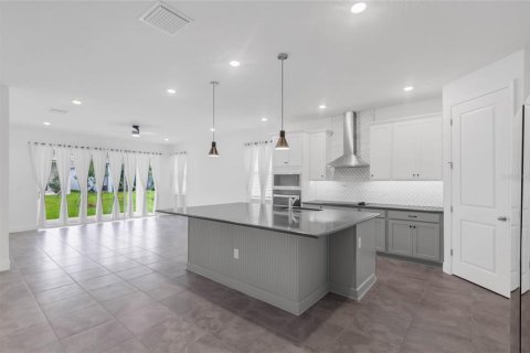 Villa ou maison à louer à Clermont, Floride: 4 chambres, 254.09 m2 № 2338897 - photo 4