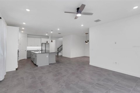 Villa ou maison à louer à Clermont, Floride: 4 chambres, 254.09 m2 № 2338897 - photo 9