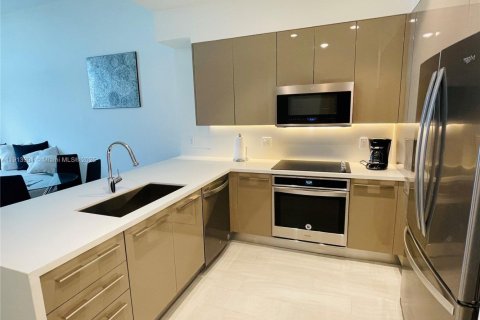 Condominio en Sunrise, Florida, 1 dormitorio  № 1969025