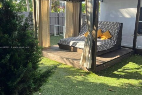 Casa en venta en North Miami Beach, Florida, 2 dormitorios, 78.22 m2 № 1890173 - foto 4
