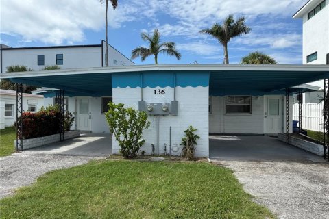 Apartamento en alquiler en Redington Shores, Florida, 1 dormitorio, 55.74 m2 № 1910365 - foto 1