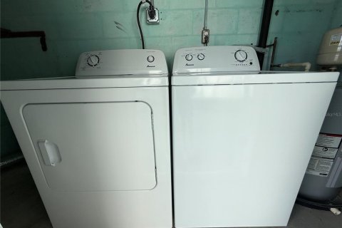 Apartamento en alquiler en Redington Shores, Florida, 1 dormitorio, 55.74 m2 № 1910365 - foto 13