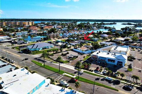 Apartamento en alquiler en Redington Shores, Florida, 1 dormitorio, 55.74 m2 № 1910365 - foto 17