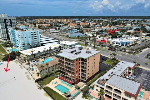 Apartamento en alquiler en Redington Shores, Florida, 1 dormitorio, 55.74 m2 № 1910365 - foto 16